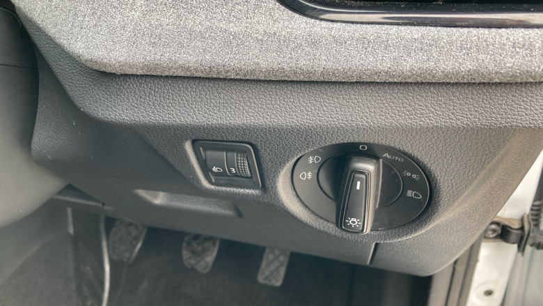 Skoda Kamiq 1.0 TSI 95 SE Edition 5dr Petrol Hatchback